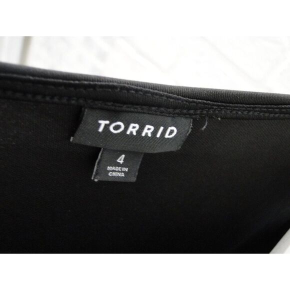 Torrid Size 4 Dress Square Neck Skater Scuba Black Midi - Picture 5 of 6